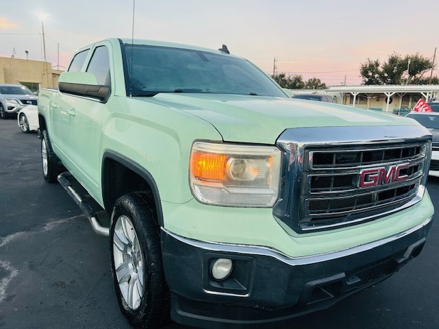 2015 GMC Sierra 1500 SLE's photo