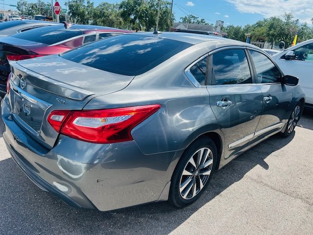 2016 Nissan Altima SV - Photo 6